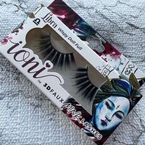 Ioni Lashes